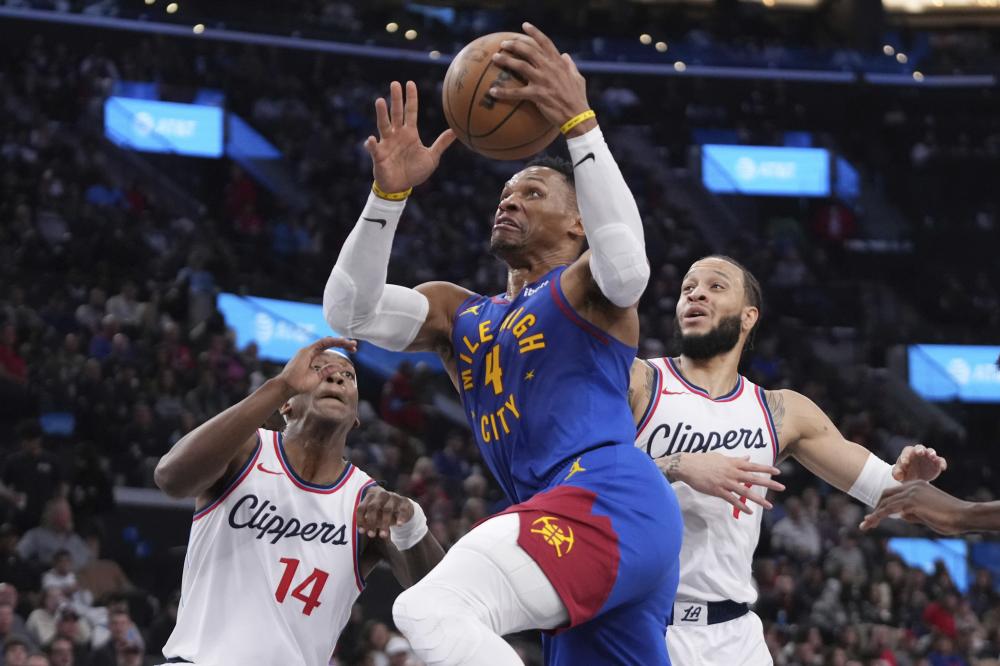 突出表现的 突出表现的