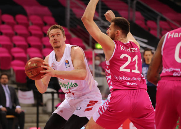 了一个生动 了一个生动