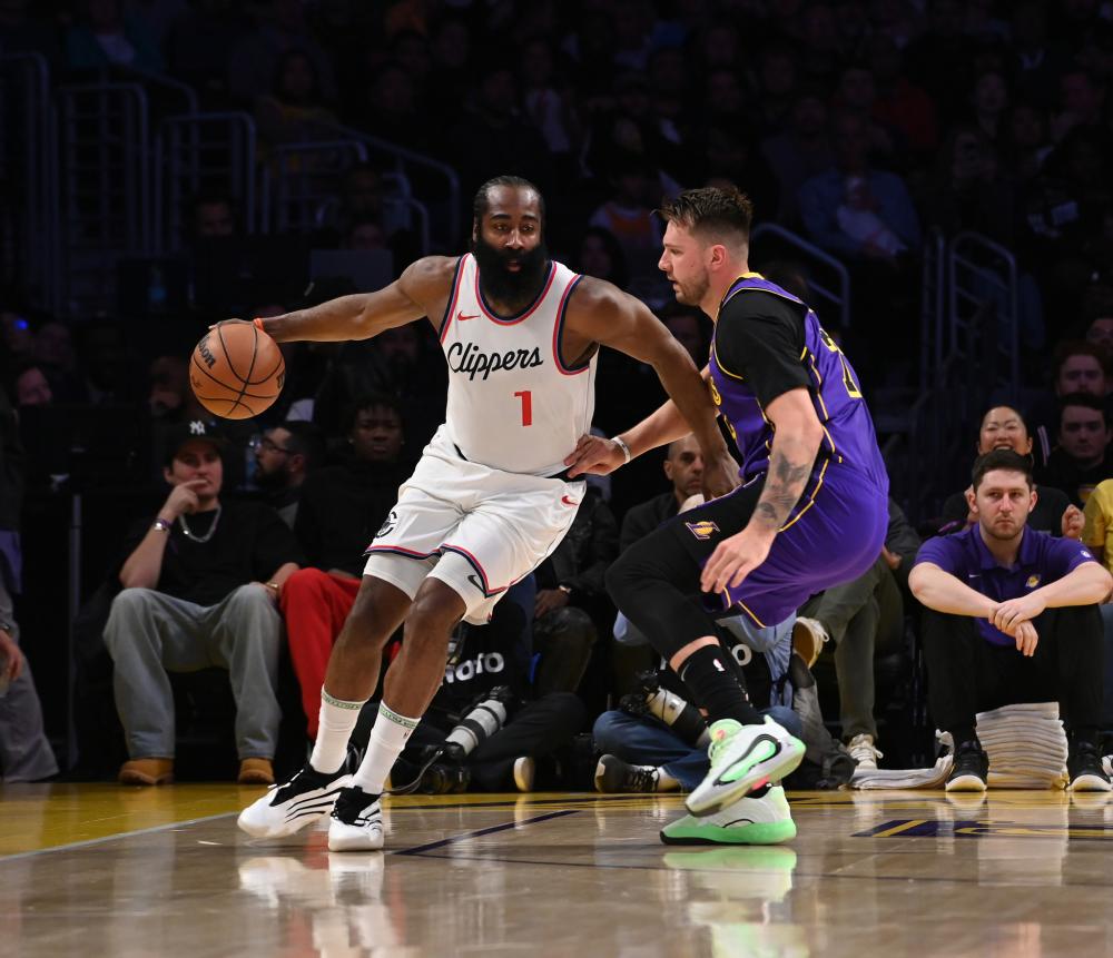 中占据主动 中占据主动