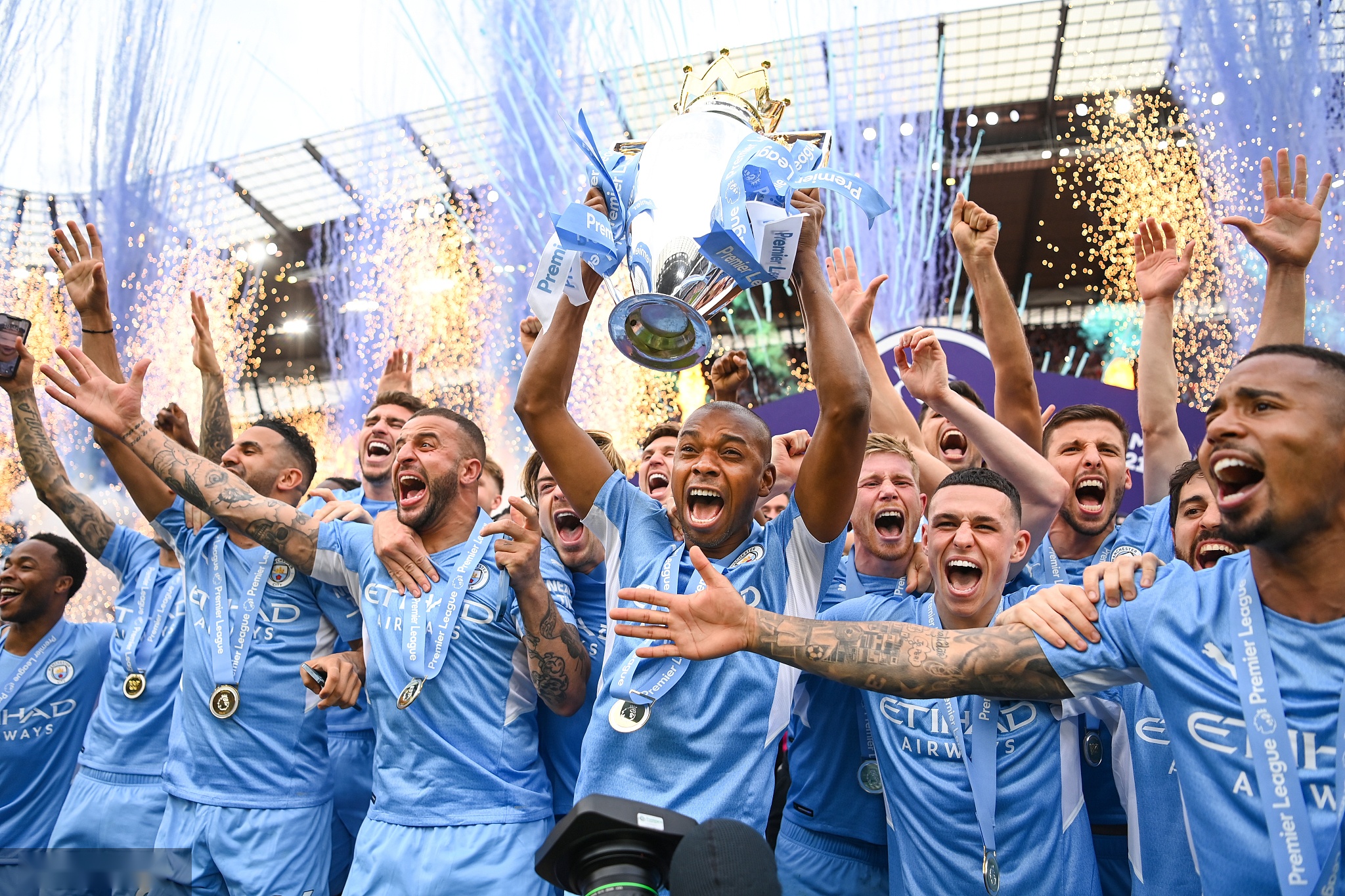 有着举足轻 有着举足轻